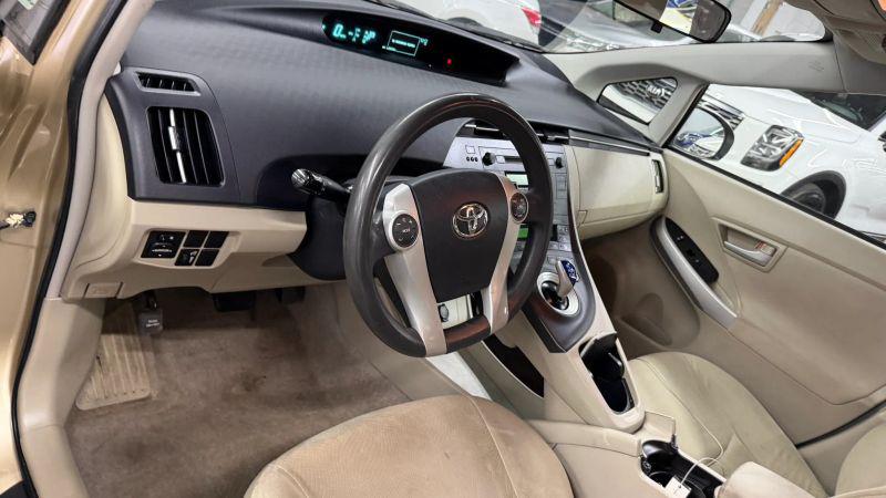 2010 Toyota Prius II