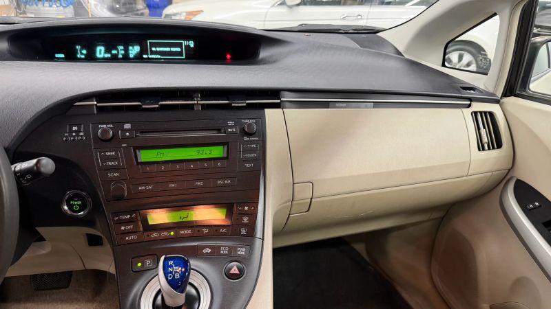 2010 Toyota Prius II