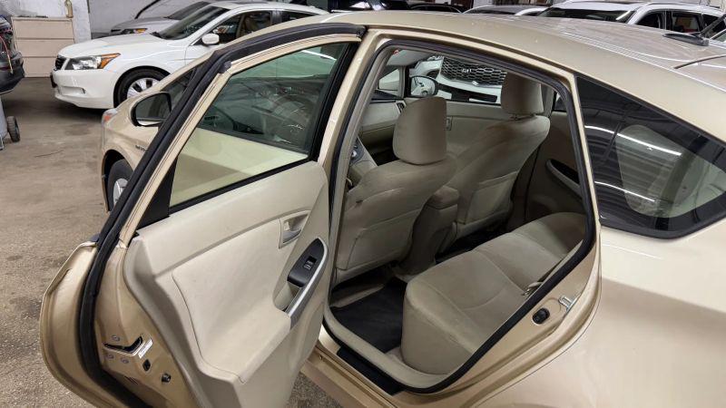2010 Toyota Prius II