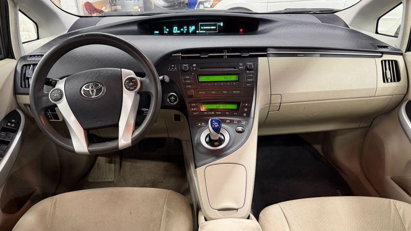 2010 Toyota Prius II
