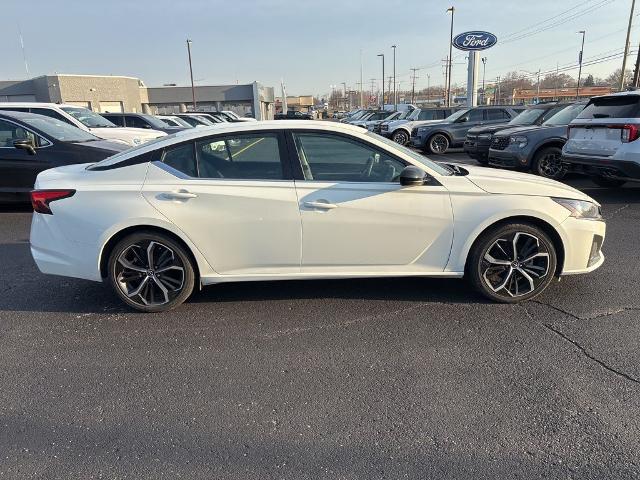 2025 Nissan Altima SR FWD