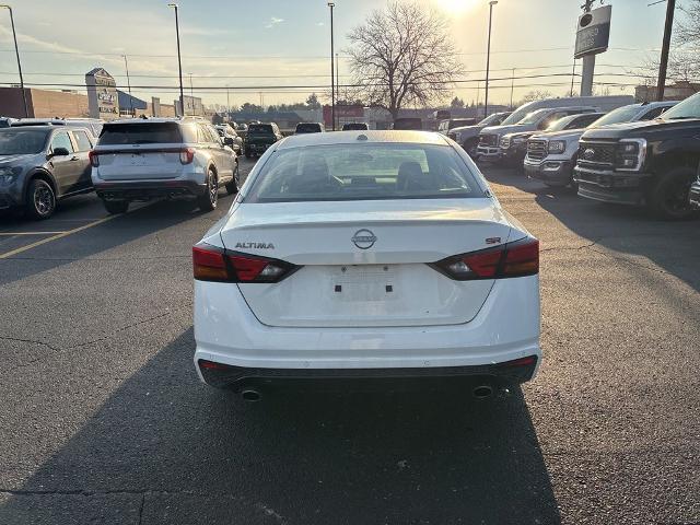 2025 Nissan Altima SR FWD