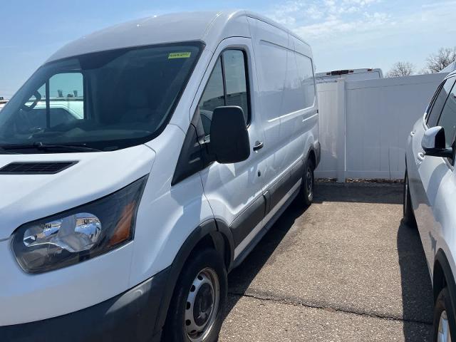 2017 Ford Transit 130 WB Medium Roof Cargo