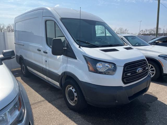 2017 Ford Transit 130 WB Medium Roof Cargo