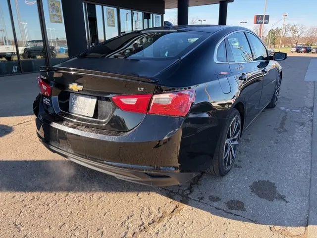 2017 Chevrolet Malibu 1LT
