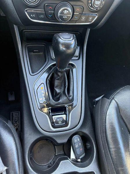 2020 Jeep Cherokee Limited FWD