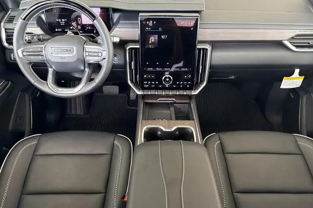 2026 GMC Acadia Denali AWD