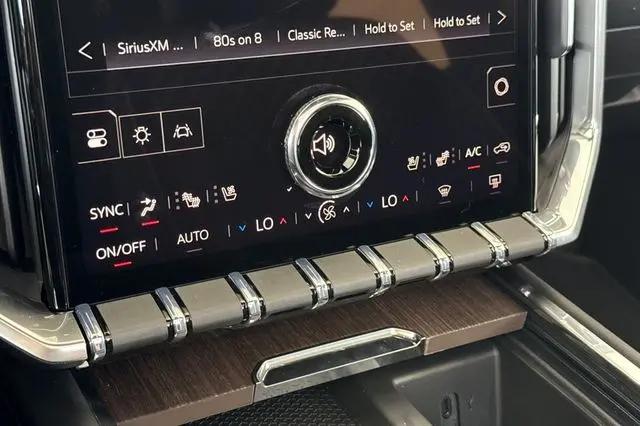 2026 GMC Acadia Denali AWD