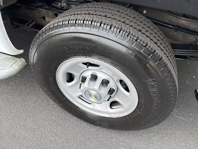 2023 Chevrolet Express Cargo Van RWD 2500 Regular Wheelbase WT