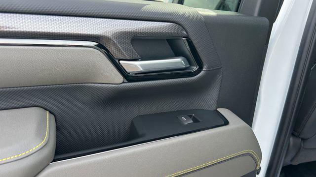 2026 Chevrolet Silverado 2500HD Crew Cab, Standard Bed, XR2, 4WD