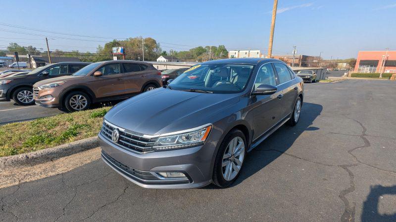 2017 Volkswagen Passat 1.8T SEL Premium