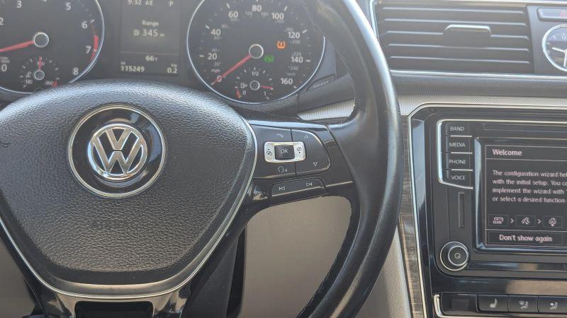 2017 Volkswagen Passat 1.8T SEL Premium