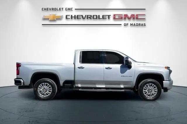2021 Chevrolet Silverado 3500HD 4WD Crew Cab Standard Bed High Country