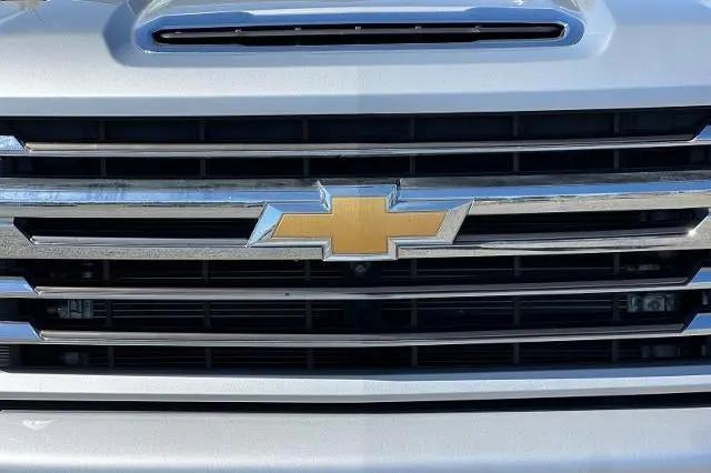 2021 Chevrolet Silverado 3500HD 4WD Crew Cab Standard Bed High Country
