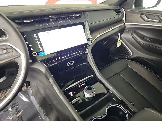 2026 Jeep Grand Cherokee L Limited 4x4