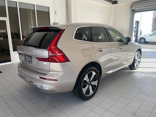 2023 Volvo XC60 Recharge T8 Plus Bright Theme