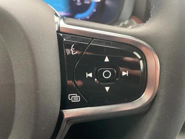 2023 Volvo XC60 Recharge T8 Plus Bright Theme