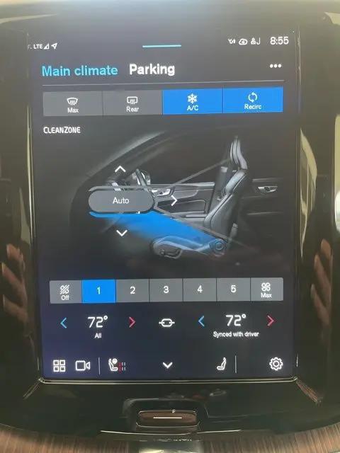 2023 Volvo XC60 Recharge T8 Plus Bright Theme