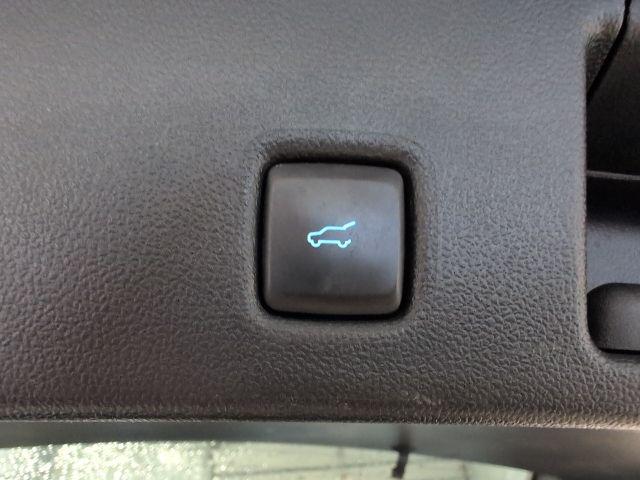 2020 Ford Escape Titanium Hybrid