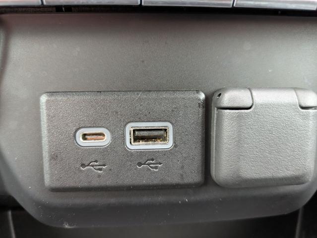 2021 Chevrolet Silverado 1500 4WD Crew Cab Short Bed RST