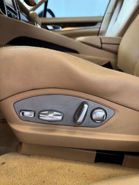 2015 Porsche Panamera 4
