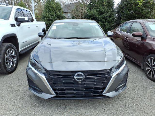 2024 Nissan Altima SL FWD