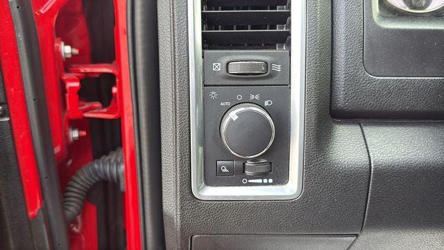 2024 Ram 1500 Classic SLT Quad Cab 4x4 64 Box
