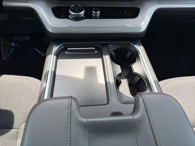 2025 Ford Expedition Active MAX