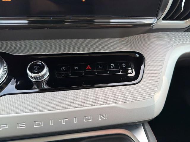 2025 Ford Expedition Active MAX