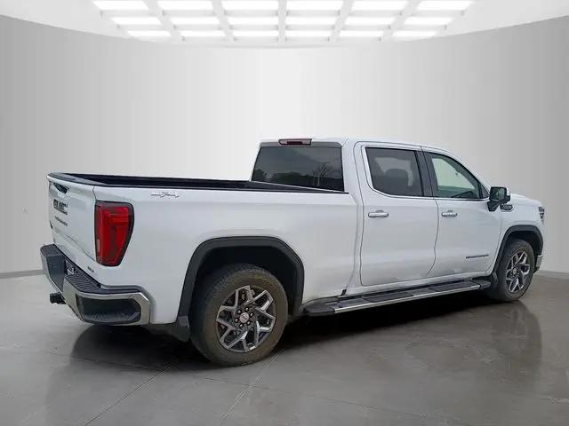 2023 GMC Sierra 1500 4WD Crew Cab Standard Box SLT