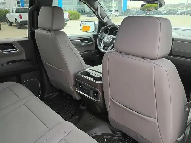 2023 GMC Sierra 1500 4WD Crew Cab Standard Box SLT