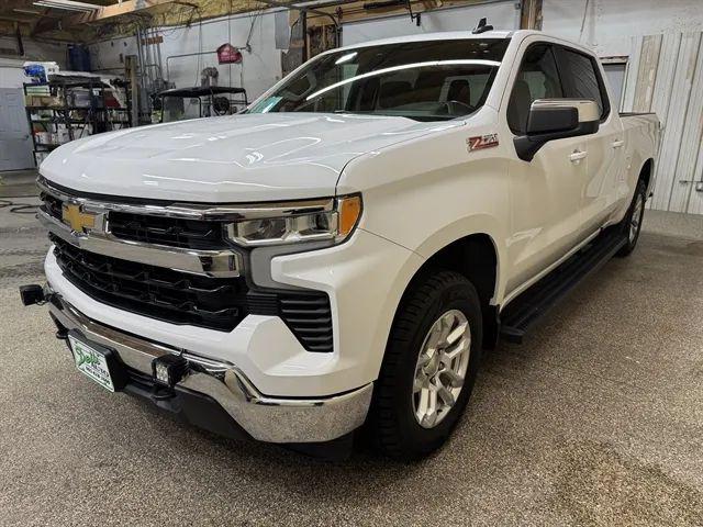 2023 Chevrolet Silverado 1500 4WD Crew Cab Standard Bed LT