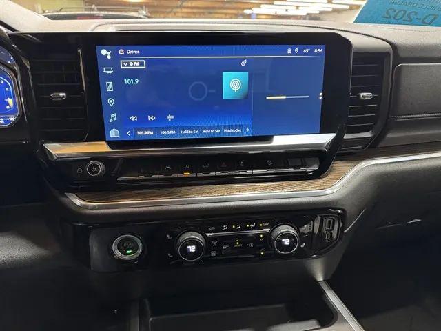 2023 Chevrolet Silverado 1500 4WD Crew Cab Standard Bed LT