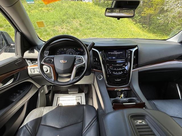 2020 Cadillac Escalade 4WD Luxury