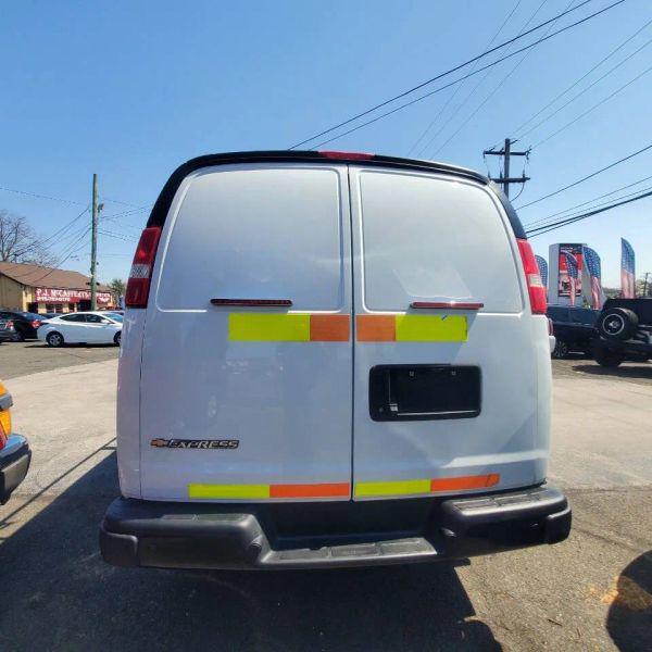 2020 Chevrolet Express Cargo Van RWD 2500 Regular Wheelbase WT