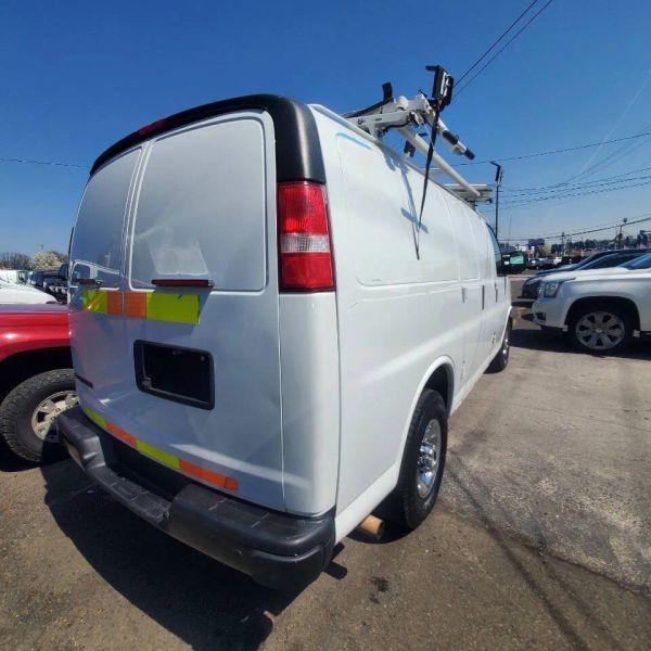 2020 Chevrolet Express Cargo Van RWD 2500 Regular Wheelbase WT