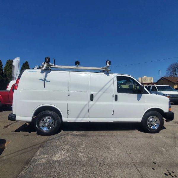 2020 Chevrolet Express Cargo Van RWD 2500 Regular Wheelbase WT