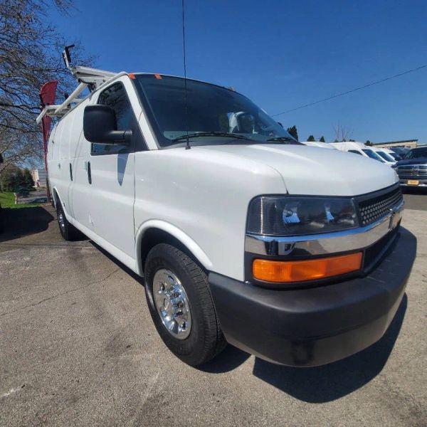2020 Chevrolet Express Cargo Van RWD 2500 Regular Wheelbase WT