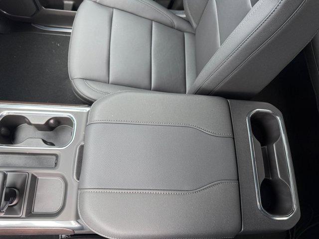 2026 GMC Sierra 1500 Crew Cab, Short Bed, SLT, 4WD