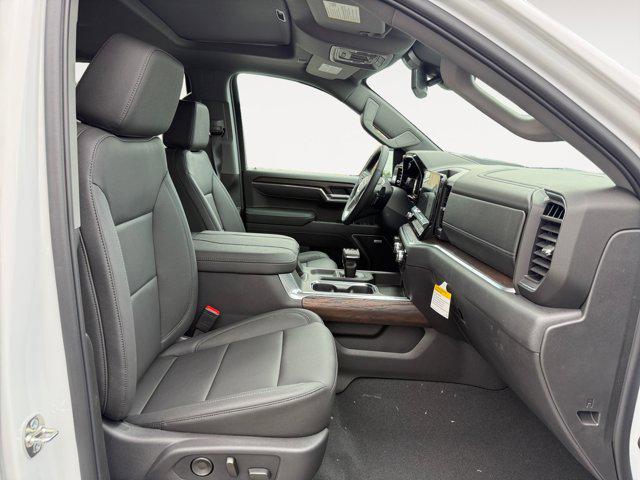 2026 GMC Sierra 1500 Crew Cab, Short Bed, SLT, 4WD