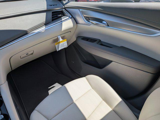 2026 Cadillac XT5 Premium Luxury FWD