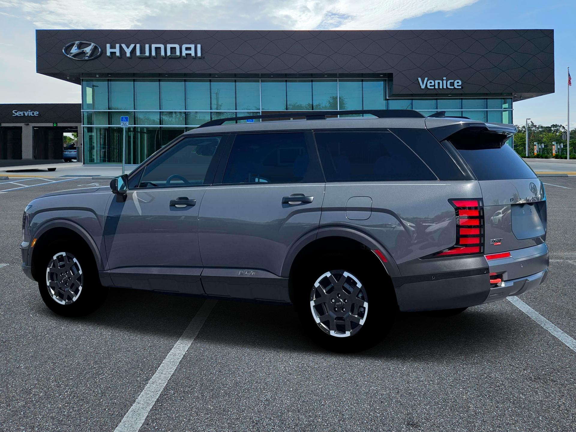 2026 Hyundai PALISADE XRT Pro - Image 4