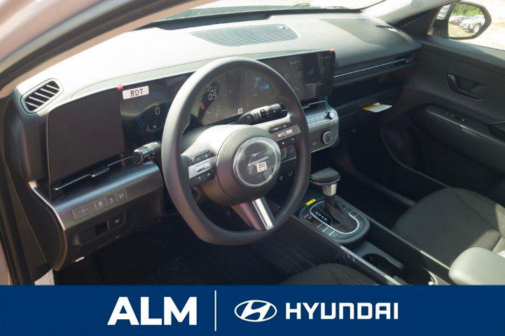 New 2026 Gray HYUNDAI SE FWD image 13