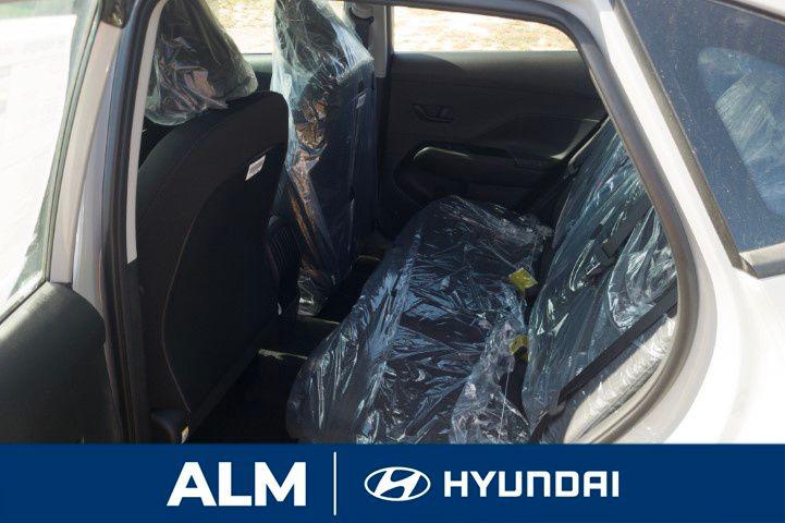 New 2026 Gray HYUNDAI SE FWD image 16
