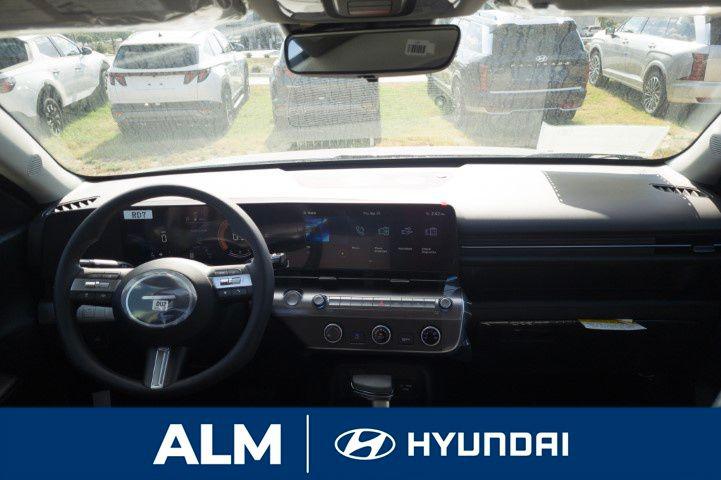 New 2026 Gray HYUNDAI SE FWD image 18
