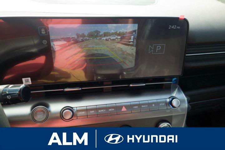 New 2026 Gray HYUNDAI SE FWD image 22