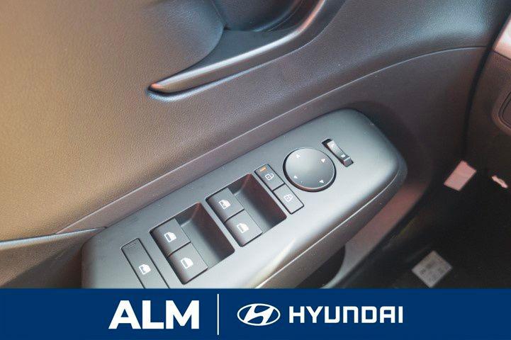New 2026 Gray HYUNDAI SE FWD image 30