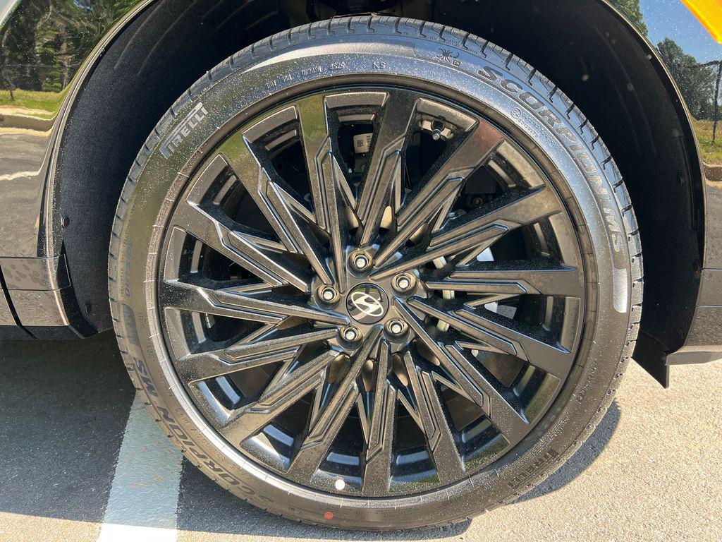 New 2026 Gray HYUNDAI Calligraphy FWD image 15