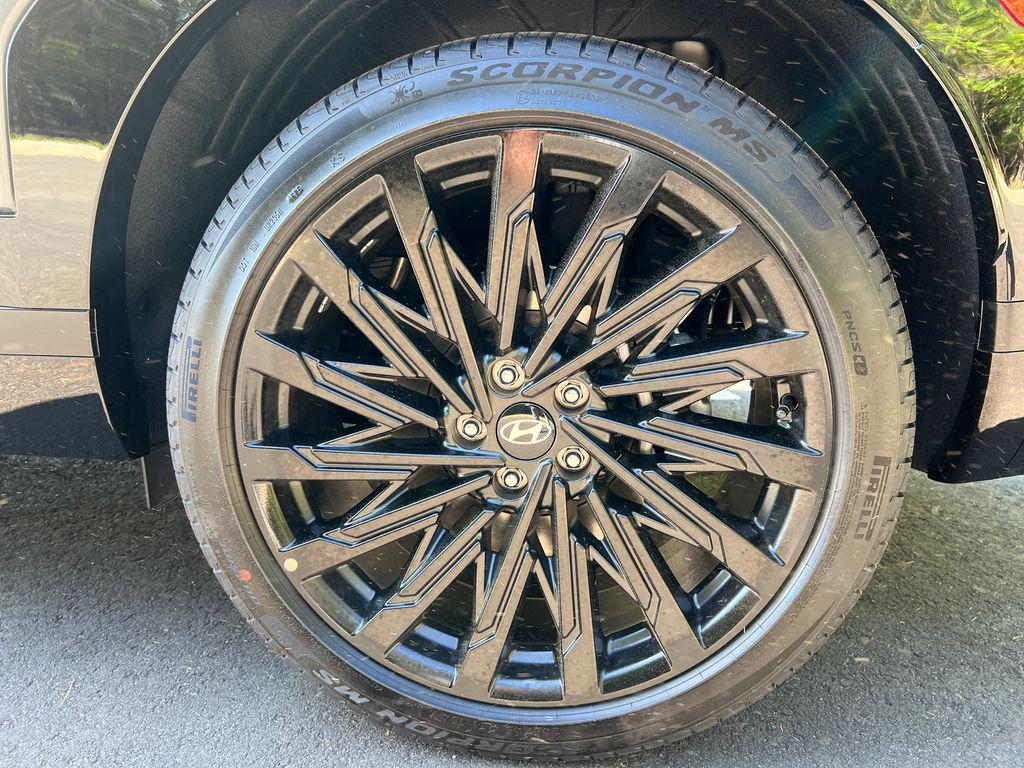 New 2026 Gray HYUNDAI Calligraphy FWD image 24