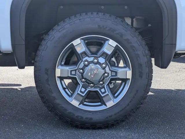 2026 GMC Sierra 3500HD Crew Cab, Long Bed, SLT Dual Rear Wheel, 4WD
